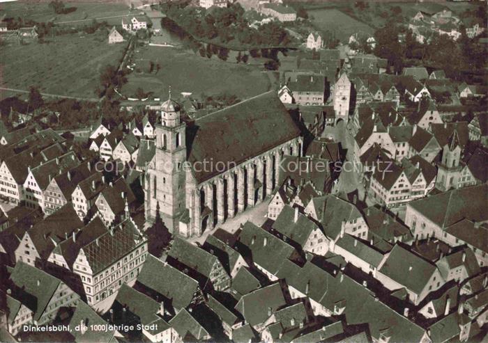 DINKELSBueHL Fliegeraufnahme Stadtkirche St-Georg Altstadt Daecher Stadtmauer