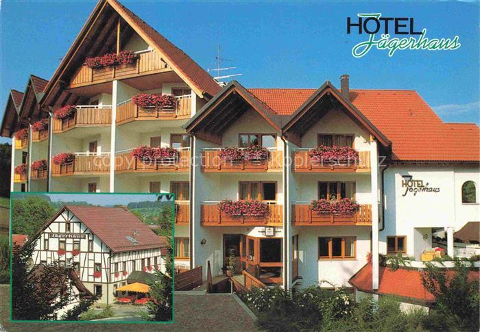 Meckenbeuren Hotel-Jaegerhaus Fachwerk Balkon Geranien Neubau Madenreute