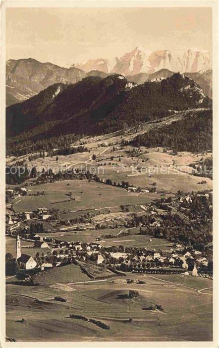 Pfronten Ostallgaeu Bayern Alpenblick Dorf Kirchturm Wiesen Berge Zugspitze Falk