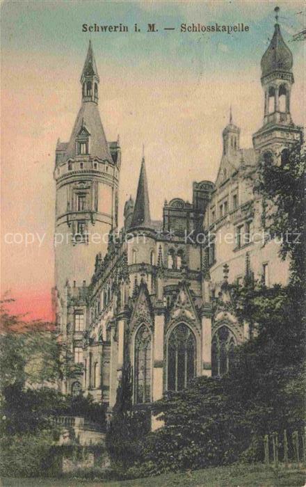 SCHWERIN Mecklenburg Schlosskapelle Schloss Turm Neogotik Mecklenburg Baeume
