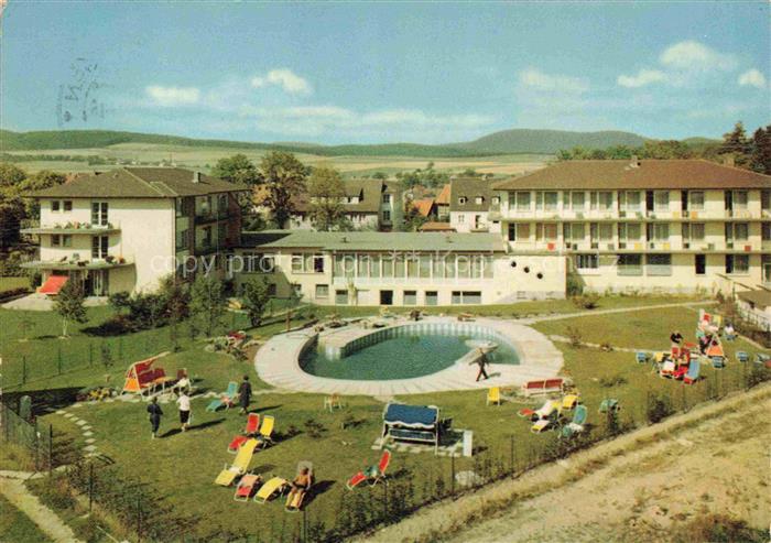 Reinhardshausen Bad Wildungen Hessen Sanatorium Schwimmbad Liegestuehle Kurpark