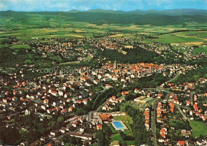 BAD WILDUNGEN Hessen Stadtpanorama Schwimmbad Felder Huegel Kirche Altstadt Wohn
