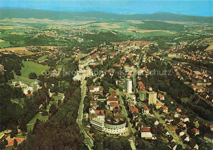 BAD WILDUNGEN Hessen Luftbild Stadtansicht Altstadt Hochhaeuser Gruenanlagen Hue