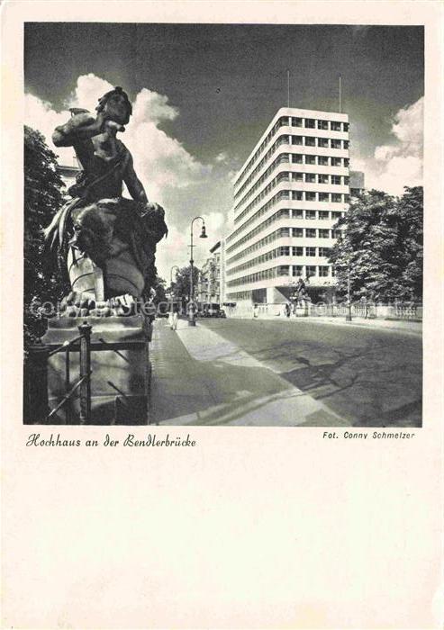 BERLIN CITY Hochhaus Bendlerbruecke Skulptur Bruecke Modernismus Strassenszene