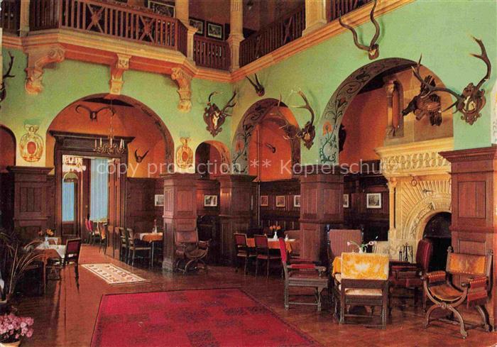 BAD WILDUNGEN Hessen Schloss-Garvensburg Hotel Halle Kamin Geweihe Jagddekor Res