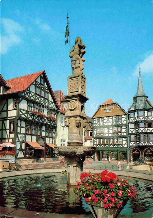 Fritzlar Hessen Rolandbrunnen Marktplatz Fachwerk Brunnen Blumen Altstadt