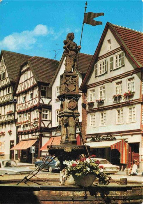 Fritzlar Hessen Rolandsbrunnen Marktplatz Fachwerkhaeuser Brunnen Altstadt Fahne