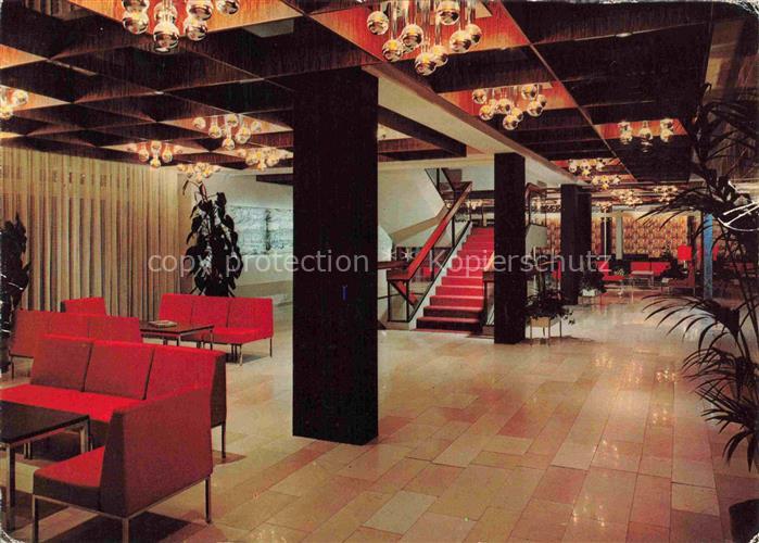 Bad Zwesten Hessen Hardtwaldklinik Empfangshalle Lobby Treppe rote-Sofas Kronleu