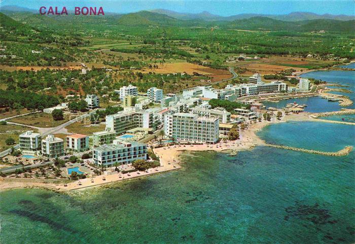 Cala Bona Son Servera Mallorca ES Cala-Bona Strand Hotels Meer Luftbild Hafen Be