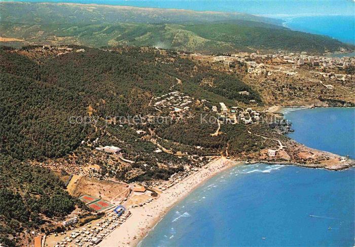 Peschici Gargano Foggia Puglia IT Strand Camping Fliegeraufnahme Kueste Pinienwa