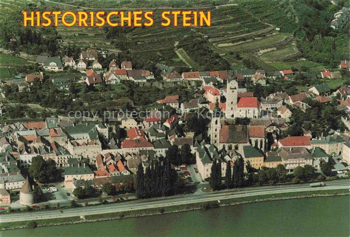 Stein Krems Waldviertel Niederoesterreich AT Fliegeraufnahme Altstadt Pfarrkirch