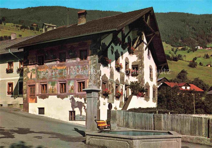 Wenns Pitztal Tirol AT Platzhaus Lueftlmalerei Wandmalerei Brunnen Blumen Pitzta