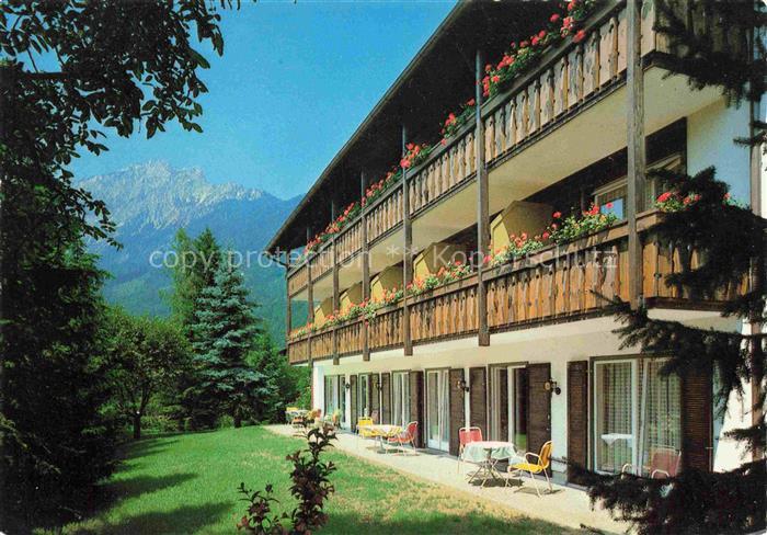BAD REICHENHALL Bayern Hotel-Alfons-Maria Balkon Blumenbalkon Berge Alpen Garten