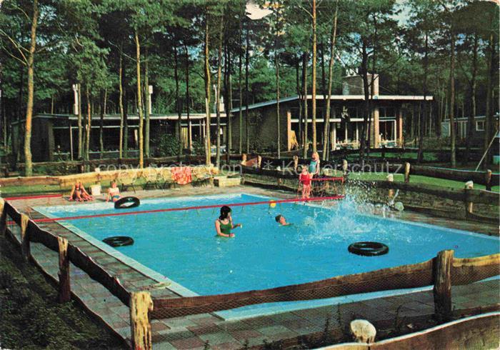 Spier Wijster Drenthe NL Bungalowpark-t-Vennegien Schwimmbad Pool Bungalow Wald