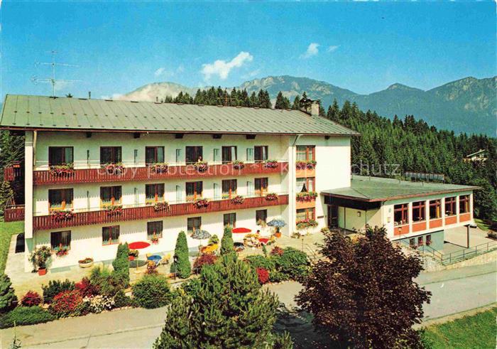 Bad Haering Haering Woergl Tirol AT Waldhotel Ferienhotel Balkon Terrasse Bergpa