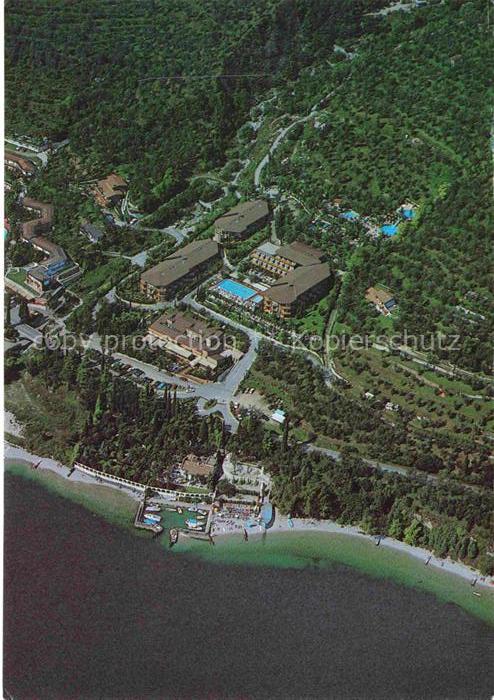 Limone-sul-Garda Brescia Lombardia IT Hotel-Leonardo-da-Vinci Gardasee Luftaufna