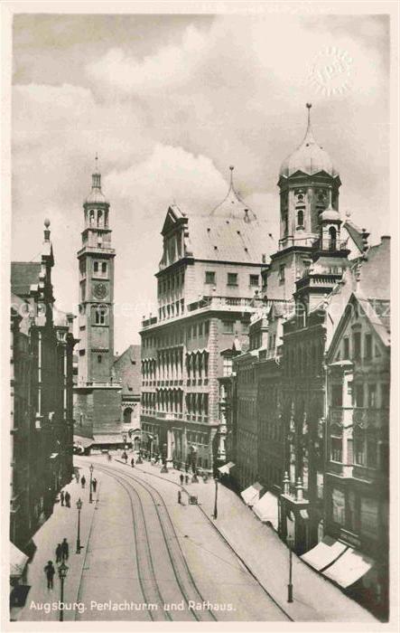 AUGSBURG Bayern Perlachturm Rathaus Strassenbahn Strassenszene Altstadt Passant