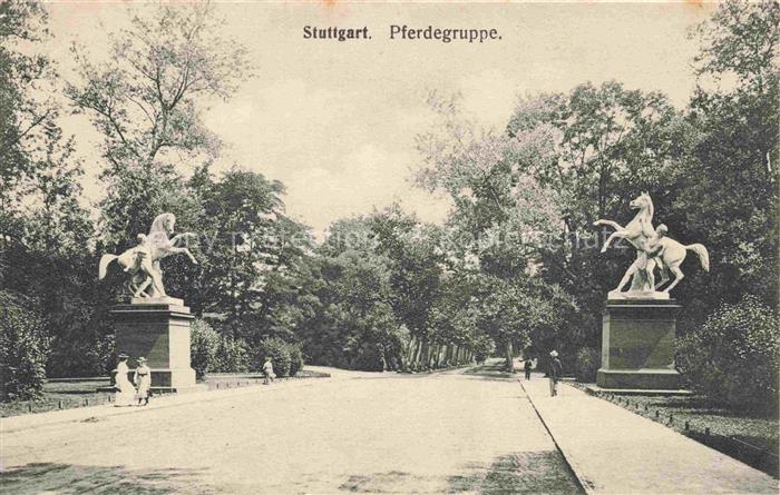 STUTTGART CITY Pferdegruppe Skulptur Allee Park Baeume Promenade