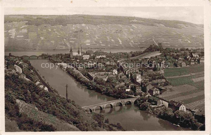Bingen Rhein Rheinland-Pfalz Nahe Niederwald Rhein Bruecke Weinberge Kirche Stad