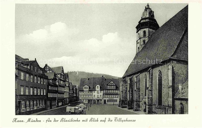 Hann. Muenden Blasiikirche Tillyschanze Marktplatz Fachwerkhaeuser Kirchturm Sta