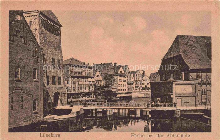 LueNEBURG Niedersachsen Abtsmuehle Ilmenau Turm Fachwerkhaeuser Bruecke Wasserk