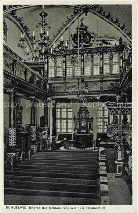 SCHLESWIG-CITY Holstein Schlosskirche Fuerstenstuhl Innenraum Kronleuchter Altar