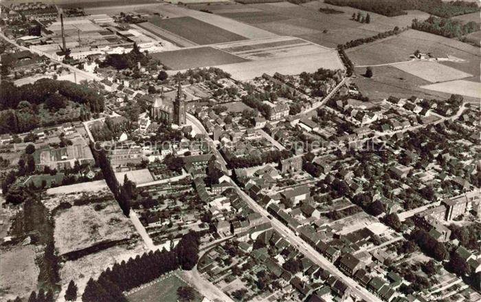 Oedt Grefrath Niederrhein NRW Luftbild Kirche Ortschaft Felder Strassen Haeuser