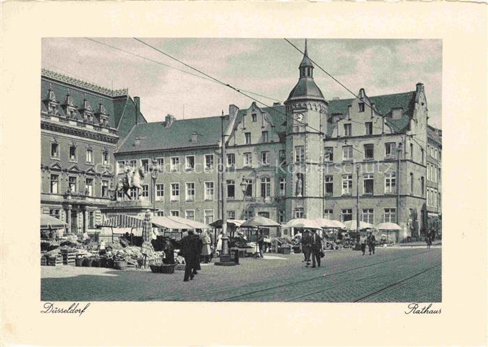 DuessELDORF  CITY Rathaus Markt Strassenszene Reiterstandbild Strassenbahn Markt