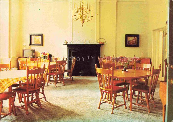 Udenhout Noord-Brabant NL De-Strijdhoef Kasteel Interieur Esszimmer Kamin Kronle