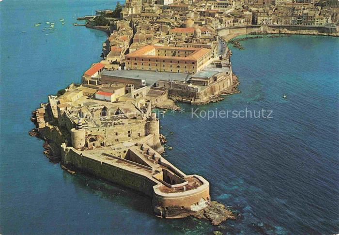SIRACUSA Syrakus Sicilia IT Castello-Maniace Luftbild Ortygia Meer Festung Altst
