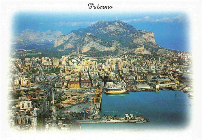 PALERMO  Sicilia IT Hafen Luftaufnahme Stadtpanorama Monte-Pellegrino Kueste Kra