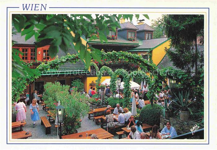 WIEN AT Neustift-am-Walde Heuriger-Wolff Gastgarten Weinlaube Kellnerin Gaeste B