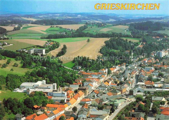 Grieskirchen Oberoesterreich AT Luftbild Stadtansicht Pfarrkirche Trattnach Feld