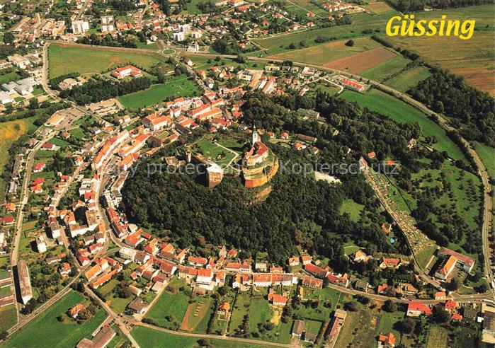Guessing Burgenland AT Burg-Guessing Fliegeraufnahme Burg Altstadt Huegel Burgen