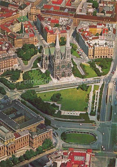 WIEN AT Votivkirche Neugotik Fliegeraufnahme Stadtpark Ringstrasse Altstadt Kath
