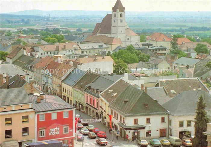 Eisenstadt Burgenland AT Stadtansicht Kirche Hauptplatz Altstadt Daecher Geschae