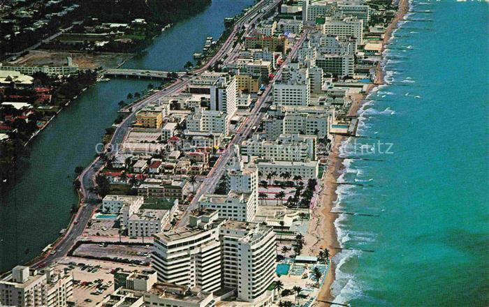 Miami Beach Florida USA Strand Atlantik Hotels Hochhaeuser Strasse Palmenstrand