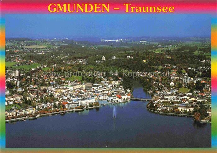 Gmunden Traunsee Salzkammergut Oberoesterreich AT Traunsee Traunbruecke Fontaene