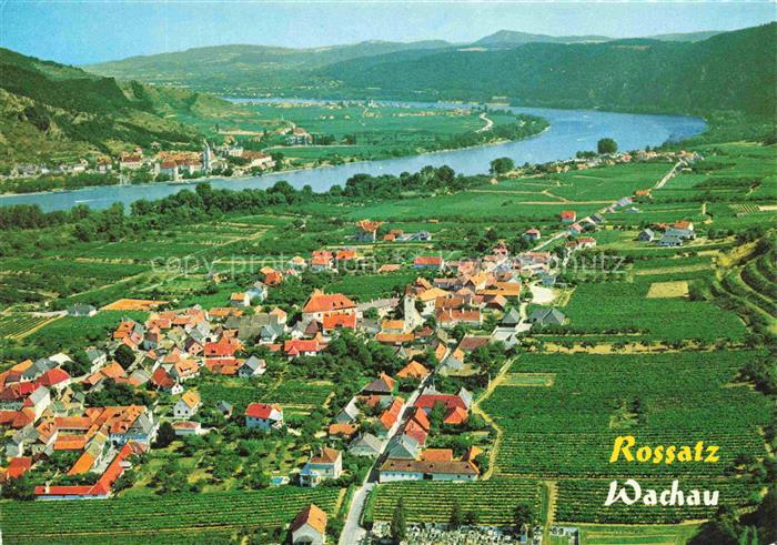 Rossatz-Arnsdorf Waldviertel Niederoesterreich AT Fliegeraufnahme Donau Weinberg