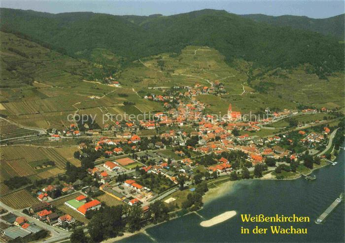 Weissenkirchen Wachau Niederoesterreich AT Fliegeraufnahme Donau Weinberge Wacha