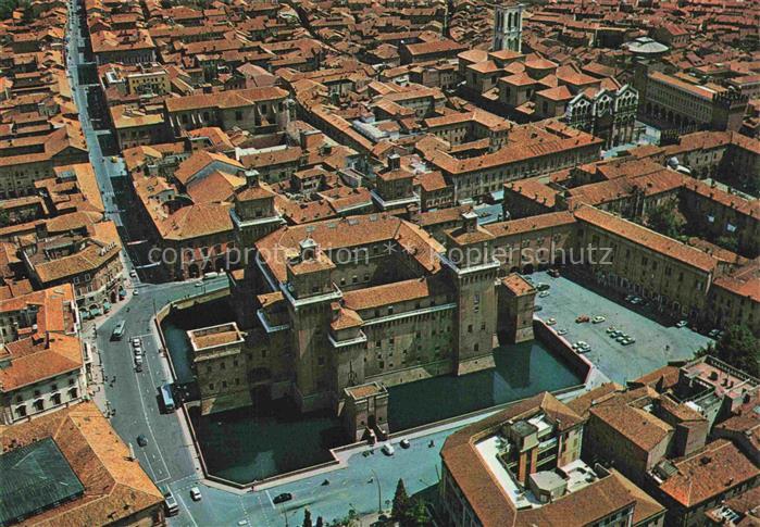 FERRARA Emilia-Romagna IT Castello-Estense Burg Wassergraben Altstadt Luftbild