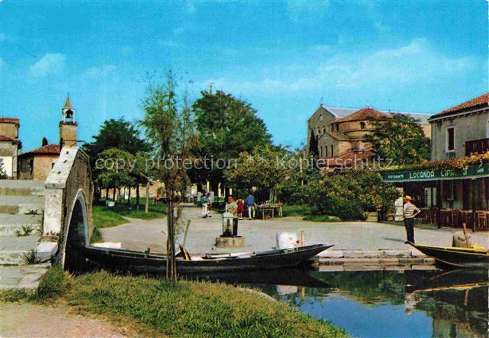 Torcello Insel Laguna Morta Veneto IT Locanda-Cipriani Kanal Gondeln Bruecke Kir