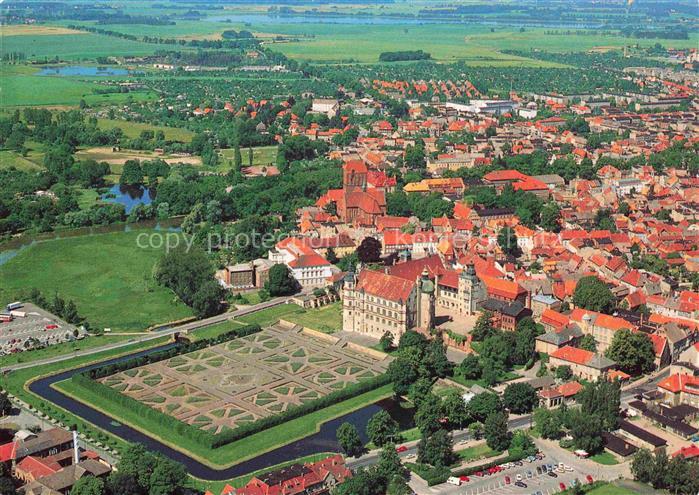 Guestrow Mecklenburg Vorpommern Schloss Schlossgarten Renaissancegarten Stadtgra
