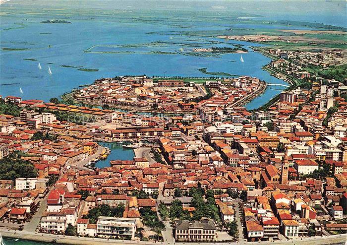 GRADO Gorizia IT Veduta-Aerea Altstadt Lagune Hafen Insel Meer