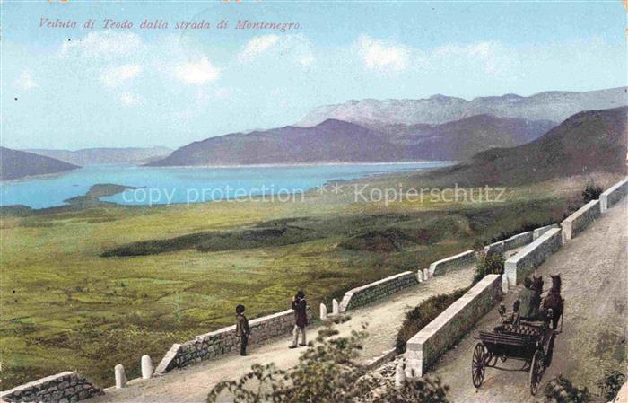 Teodo-Tivat Montenegro Strada-di-Montenegro Bucht Berge Kutsche Passanten Panora