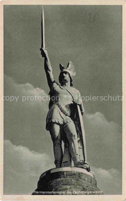 DETMOLD Lippe NRW Hermannsdenkmal Teutoburger-Wald Statue Speer Helm Krieger Den