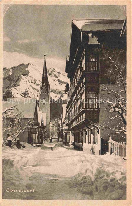 OBERSTDORF Bayern Kirchstrasse Hotel-Loewen Kirchturm Schnee Winter Berge Allgae