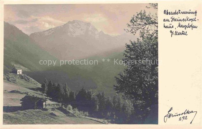 Mayrhofen Zillertal Tirol AT Steinerkogelhaus Zillertal Abendstimmung Bergtal Al