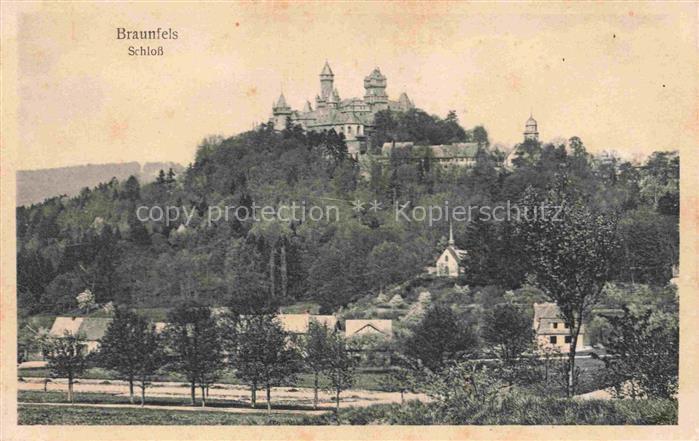 Braunfels Schloss Braunfels Burg Kirche Ortsansicht Wald Huegel