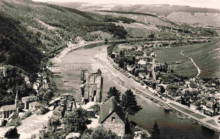 Traben-Trarbach Mosel Mosel Burgruine Ortsansicht Weinberge Brueckenschenke Flus